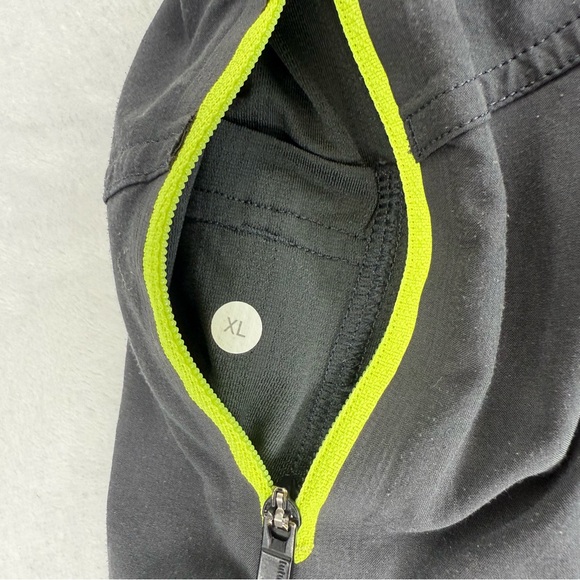 Lululemon Shorts Men’s Size XL Black Hybrid Swim Gym Lined 8.5” Inseam Athletic - Picture 4 of 9